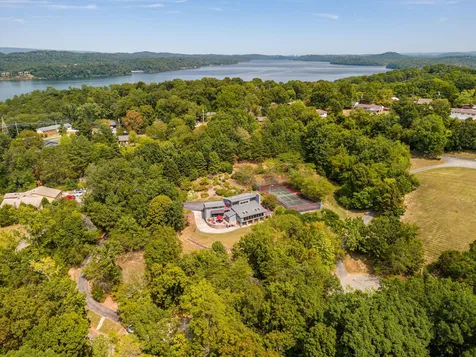 3411 Kings Cove Lane Chattanooga TN 37416