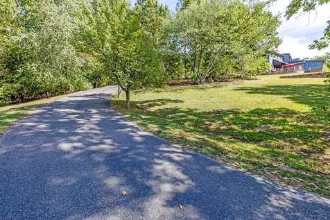 3411 Kings Cove Lane Chattanooga TN 37416