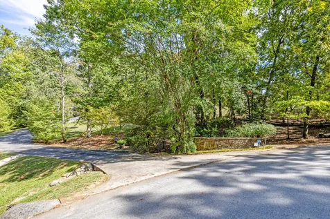 3411 Kings Cove Lane Chattanooga TN 37416