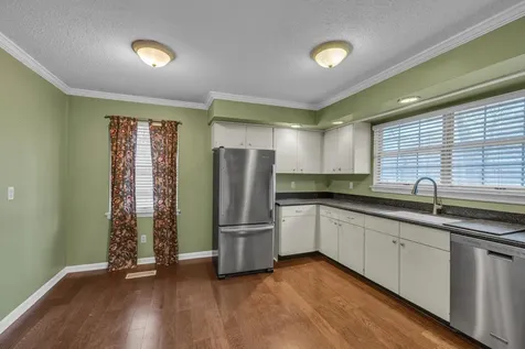 1806 Glen Oaks Terrace Chattanooga TN 37412
