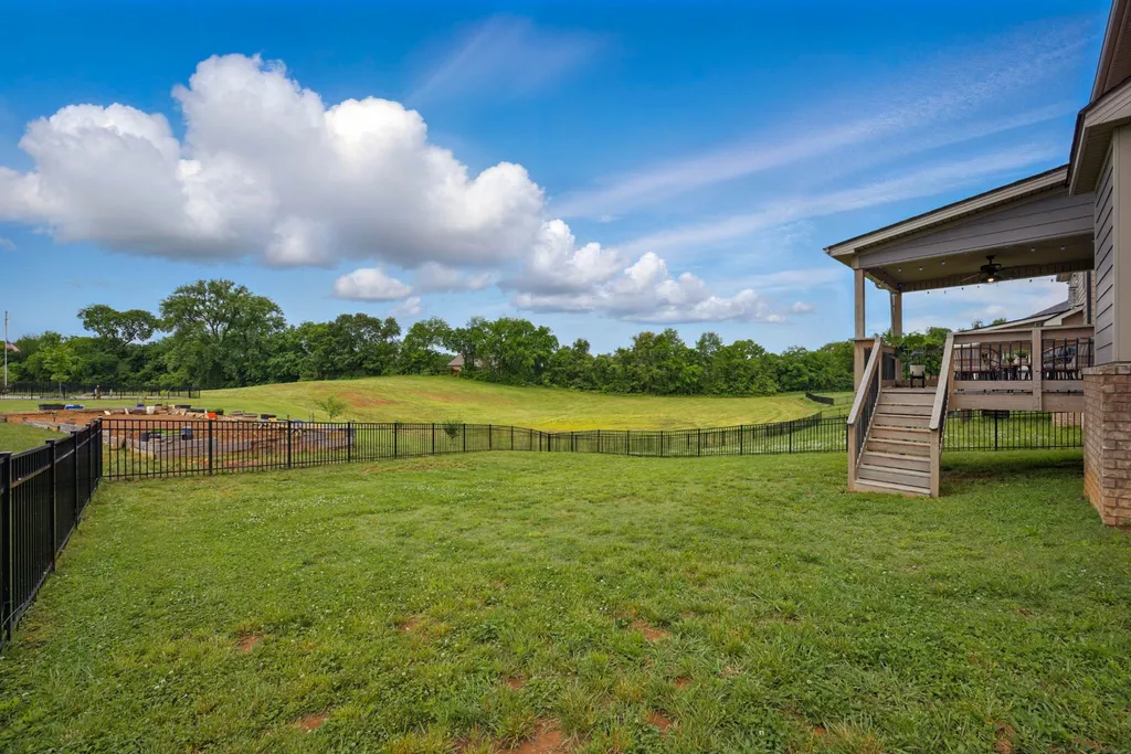397 Frontier Drive Clarksville TN 37043