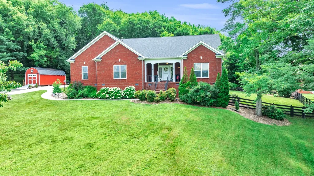 1345 Standing Stone Circle Columbia TN 38401