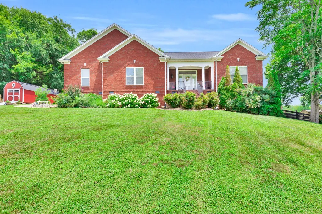 1345 Standing Stone Circle Columbia TN 38401