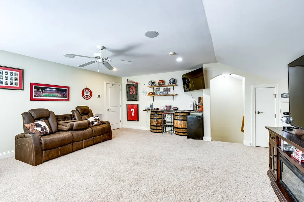 1345 Standing Stone Circle Columbia TN 38401