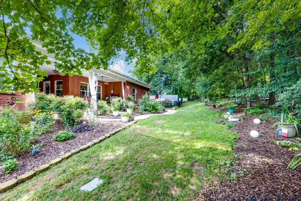 1345 Standing Stone Circle Columbia TN 38401