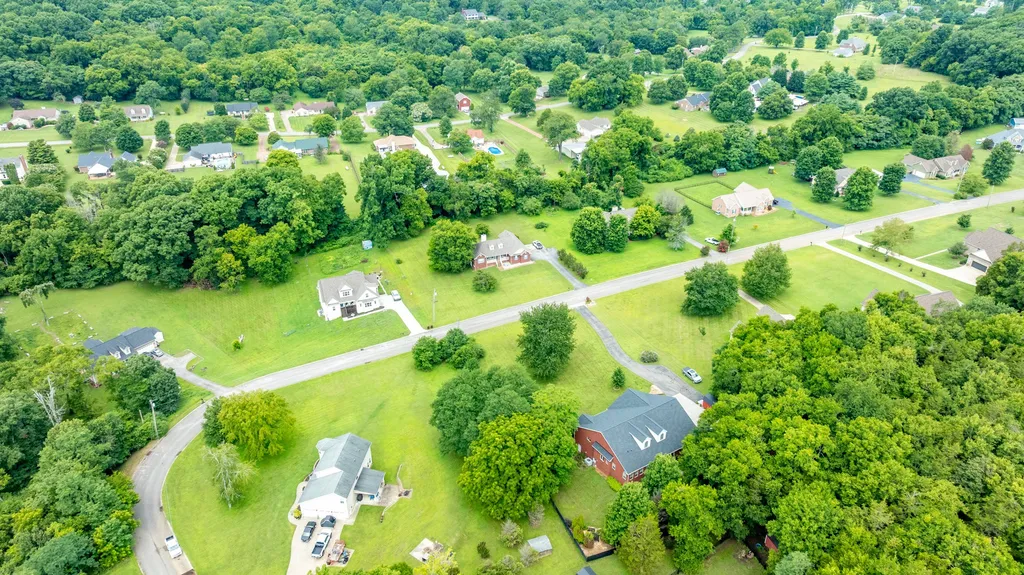 1345 Standing Stone Circle Columbia TN 38401