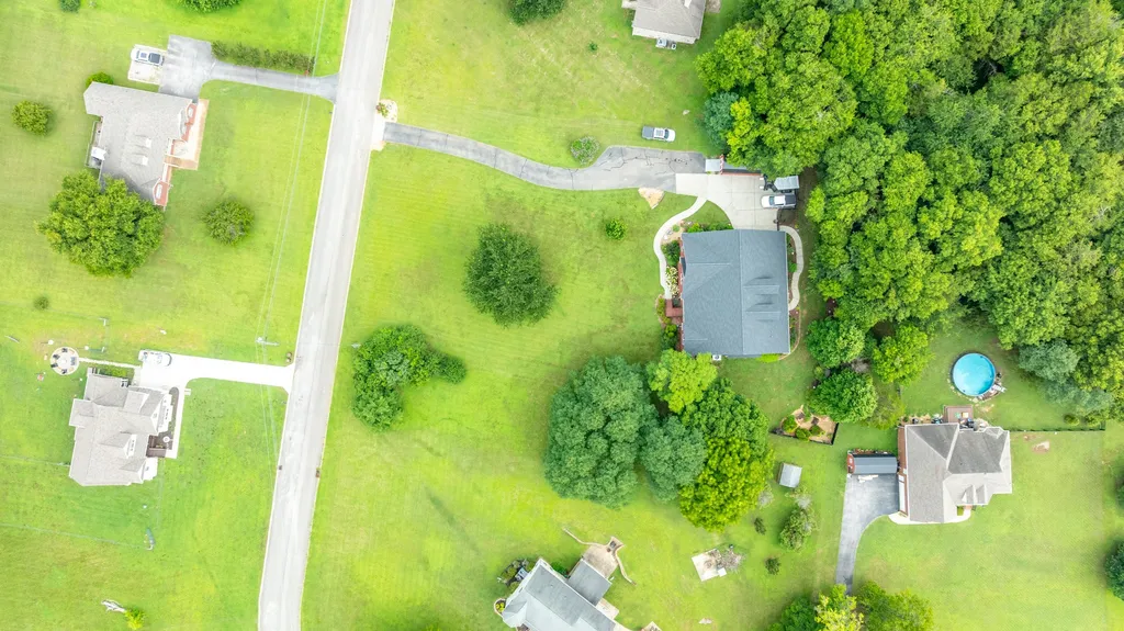 1345 Standing Stone Circle Columbia TN 38401
