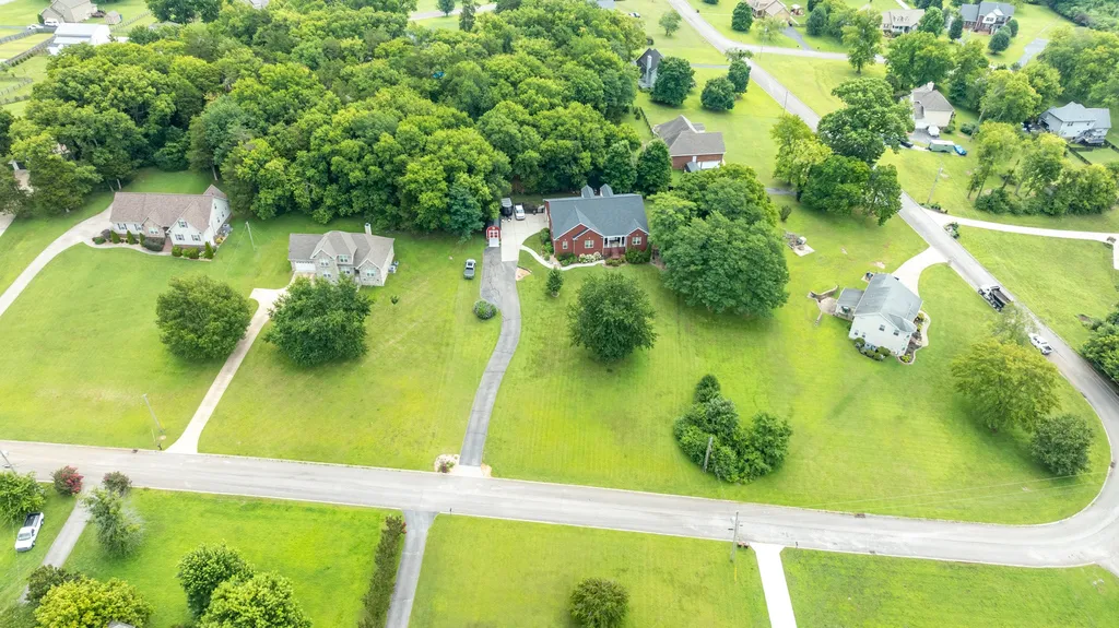 1345 Standing Stone Circle Columbia TN 38401