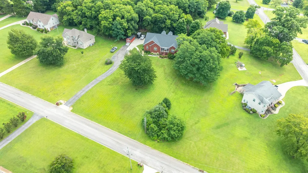 1345 Standing Stone Circle Columbia TN 38401