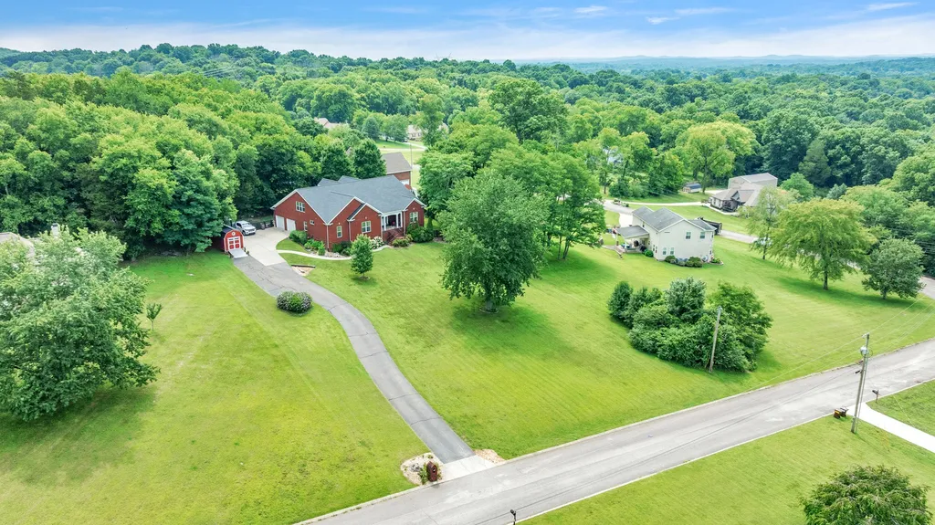 1345 Standing Stone Circle Columbia TN 38401