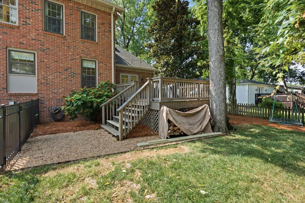 3822 Woodmont Lane Nashville TN 37215