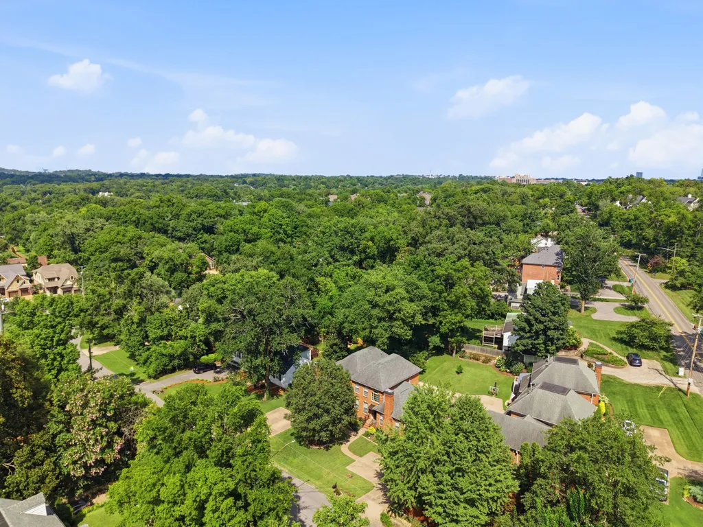 3822 Woodmont Lane Nashville TN 37215