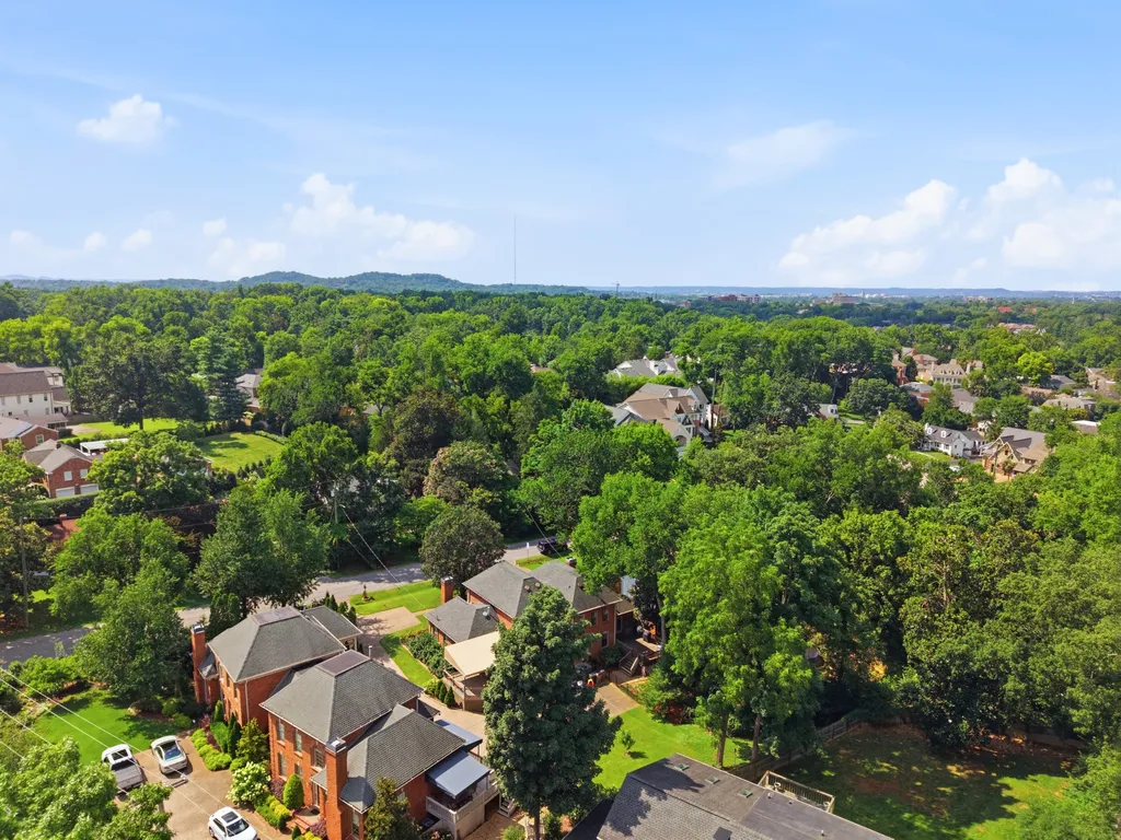 3822 Woodmont Lane Nashville TN 37215