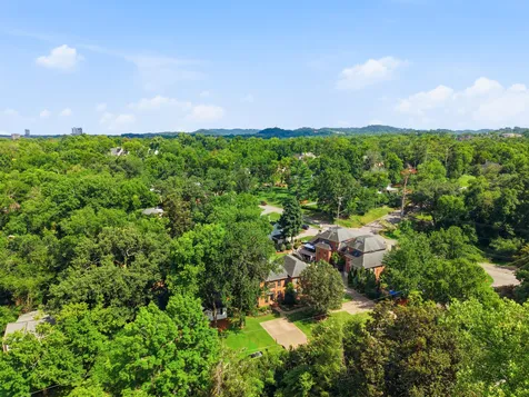 3822 Woodmont Lane Nashville TN 37215
