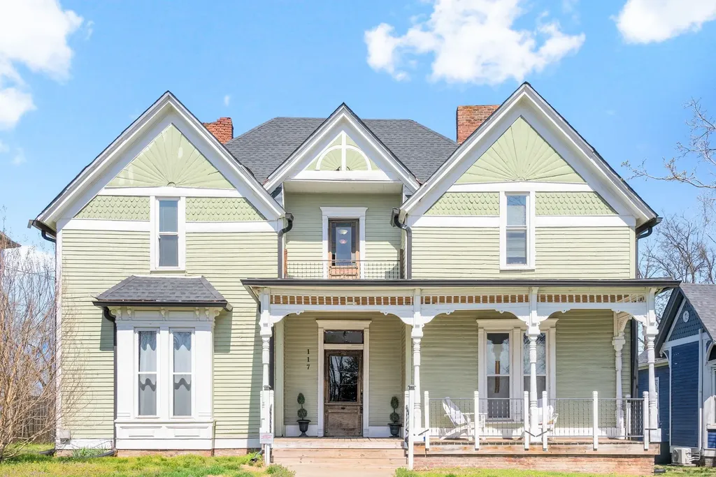 117 Marion Street Clarksville TN 37040
