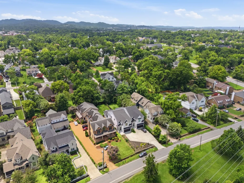 1541A Battlefield Drive Nashville TN 37215
