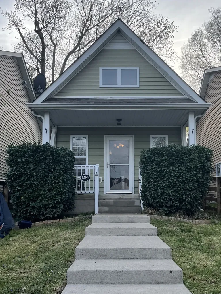 1081/2 Riverview Drive Clarksville TN 37040