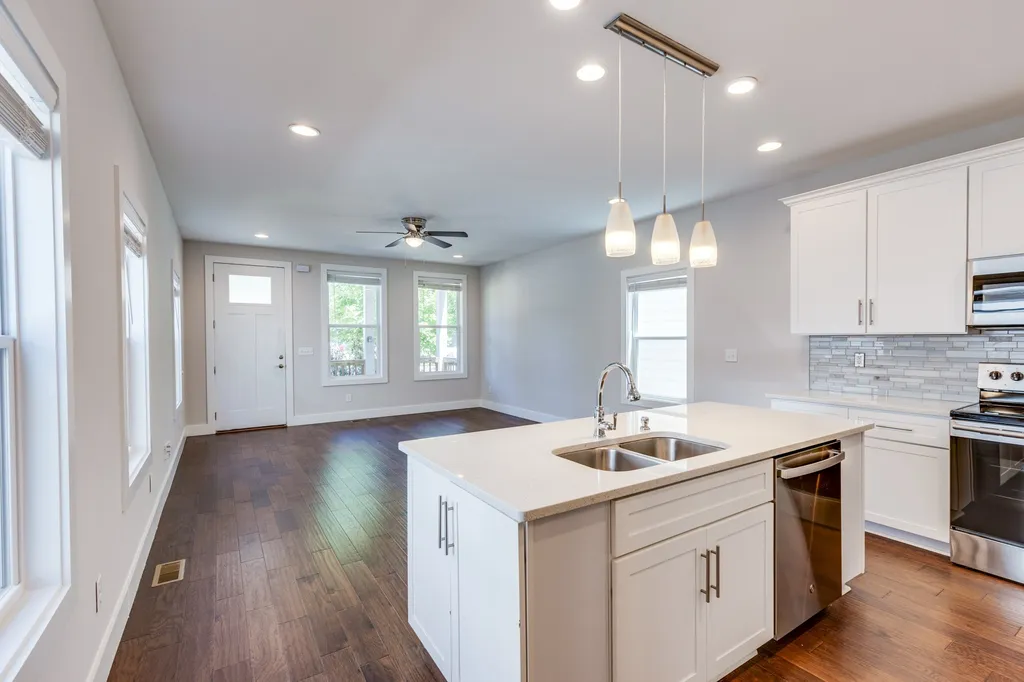 1917B Delta Avenue Nashville TN 37208