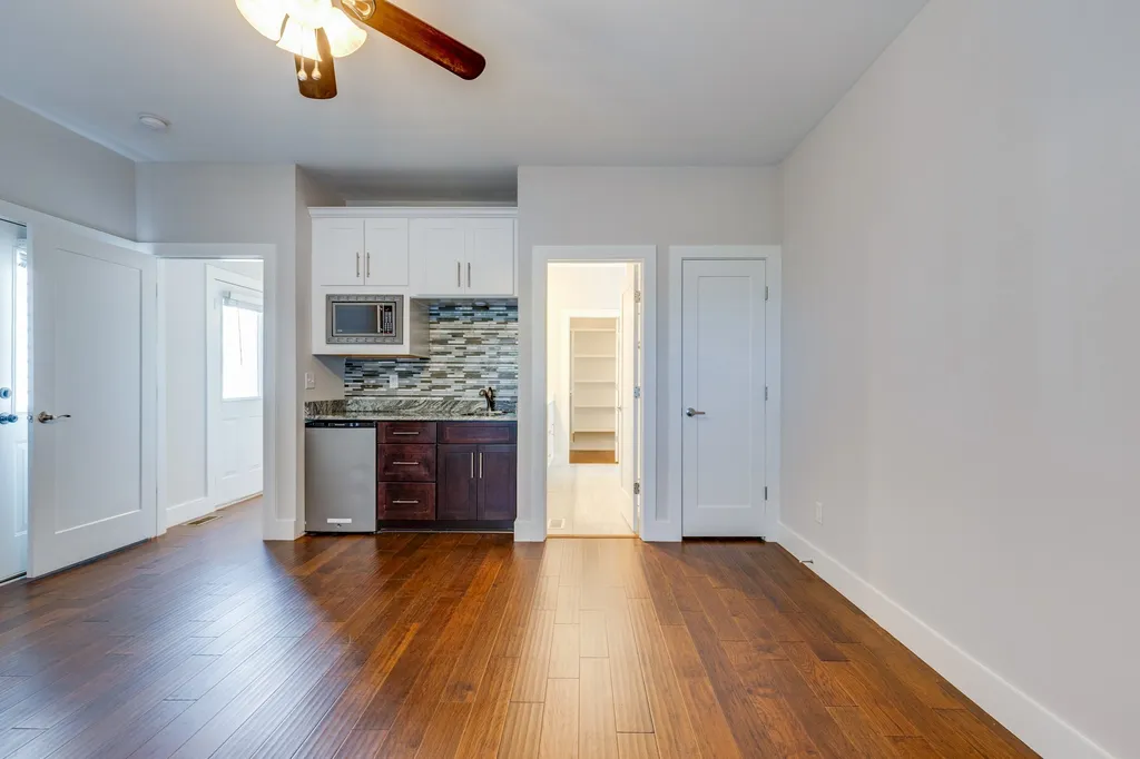 1917B Delta Avenue Nashville TN 37208