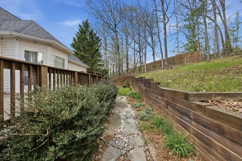 9157 Standifer Gap Road Chattanooga TN 37421