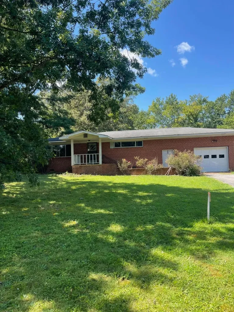 9543 E Brainerd Road Chattanooga TN 37421