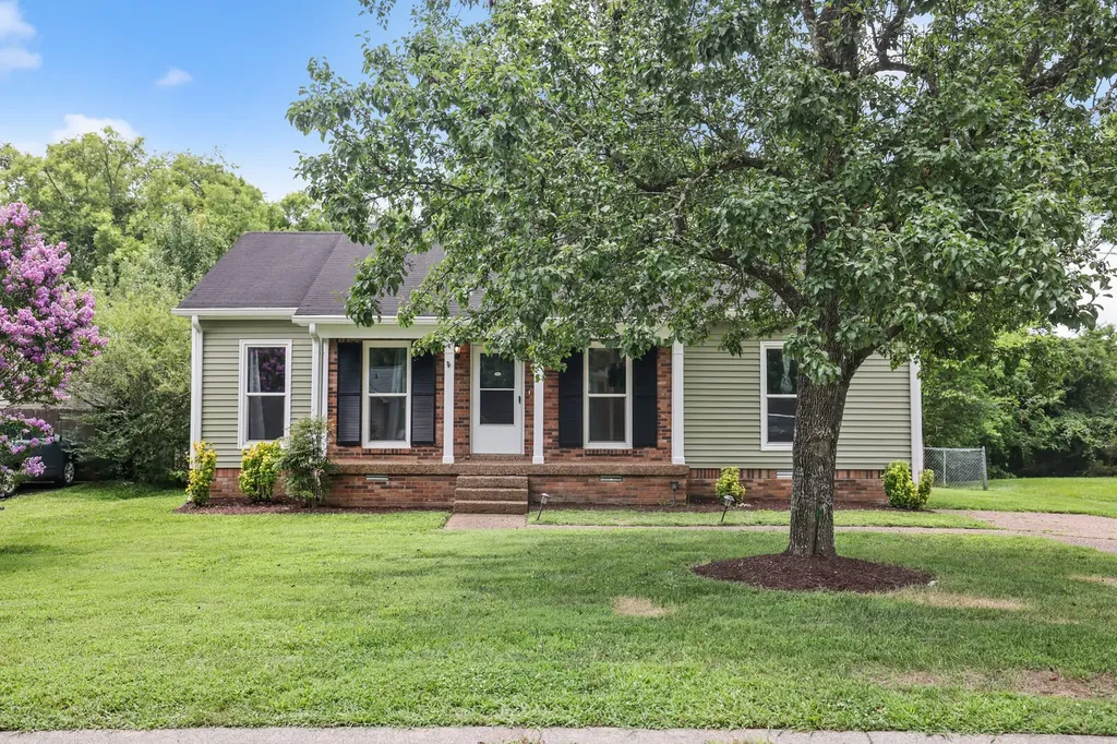 941 Harpeth Bend Drive Nashville TN 37221