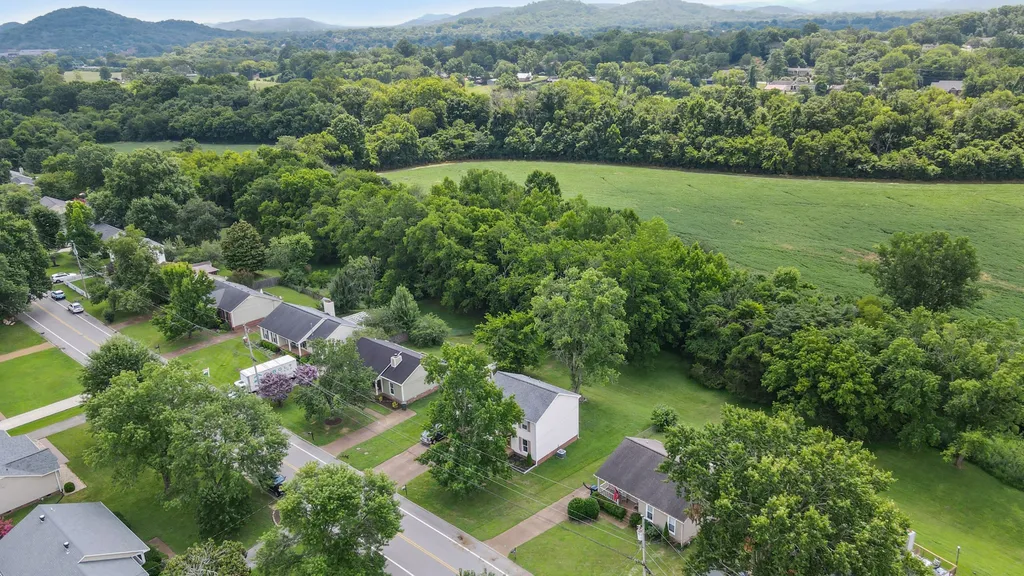 941 Harpeth Bend Drive Nashville TN 37221