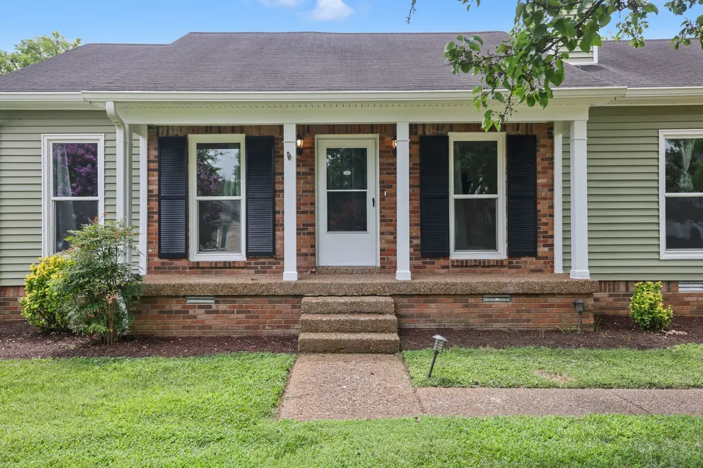 941 Harpeth Bend Drive Nashville TN 37221