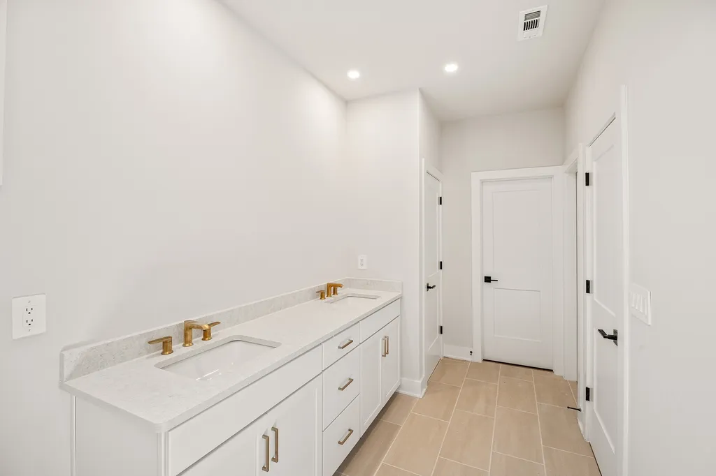 460 Tomlinson Pointe Drive Mount Juliet TN 37122