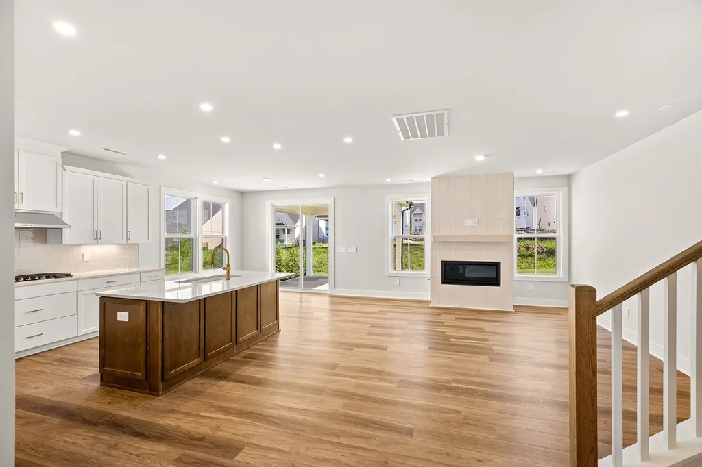 460 Tomlinson Pointe Drive Mount Juliet TN 37122