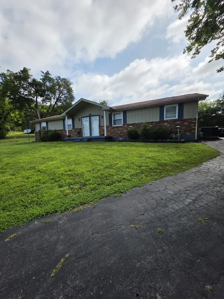 865 Louisville Highway Goodlettsville TN 37072