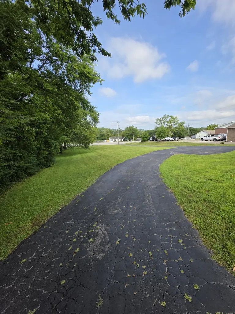 865 Louisville Highway Goodlettsville TN 37072