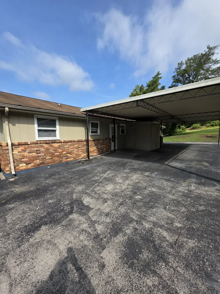 865 Louisville Highway Goodlettsville TN 37072