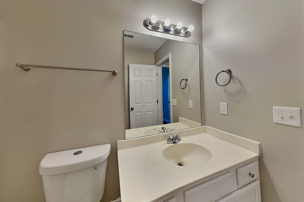 212 Dorchester Drive White House TN 37188