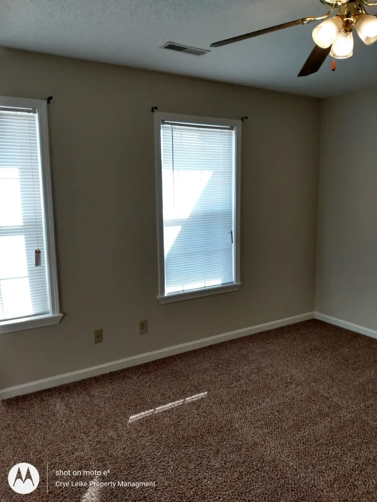 2306 Raleigh Court Clarksville TN 37043