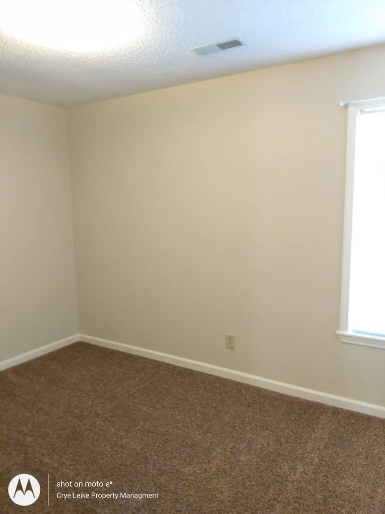 2306 Raleigh Court Clarksville TN 37043