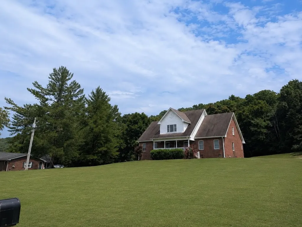 147 Hogans Creek Road Carthage TN 37030