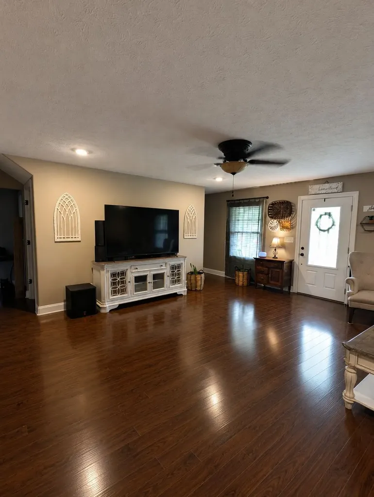 147 Hogans Creek Road Carthage TN 37030