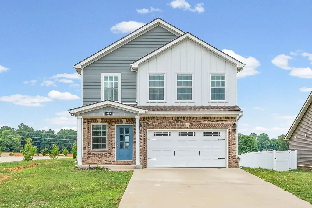 835 Karmaflux Way Clarksville TN 37043