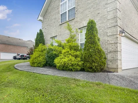 1009 Stafford Court Hendersonville TN 37075