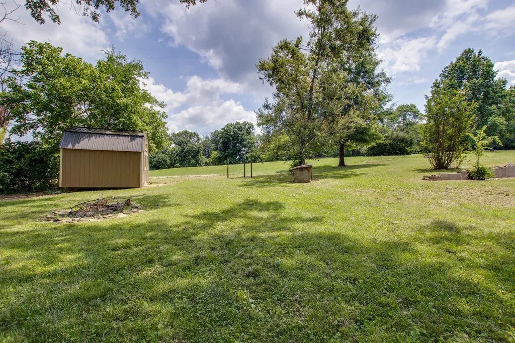 295 Hill Court Gallatin TN 37066