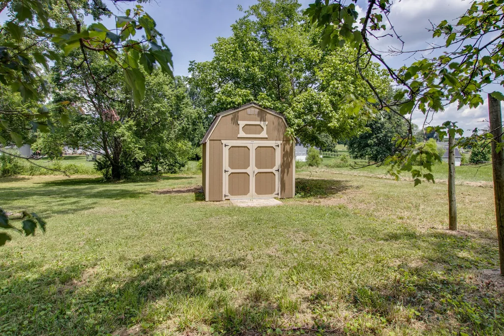 295 Hill Court Gallatin TN 37066