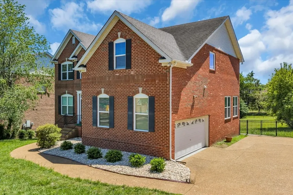 104 Settlers Way Hendersonville TN 37075