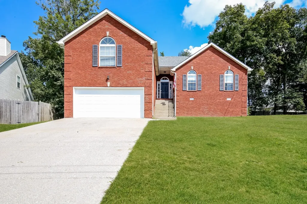 2103 Academy Way La Vergne TN 37086