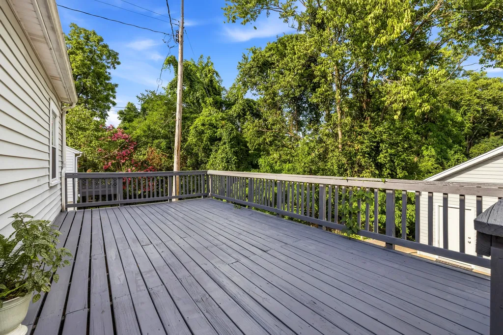 307 Hadley Avenue Old Hickory TN 37138