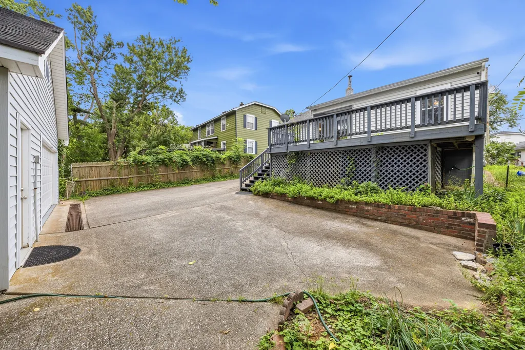 307 Hadley Avenue Old Hickory TN 37138