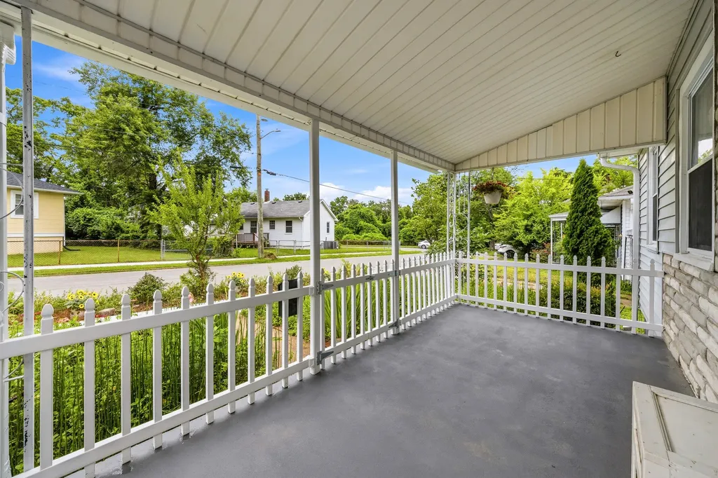 307 Hadley Avenue Old Hickory TN 37138