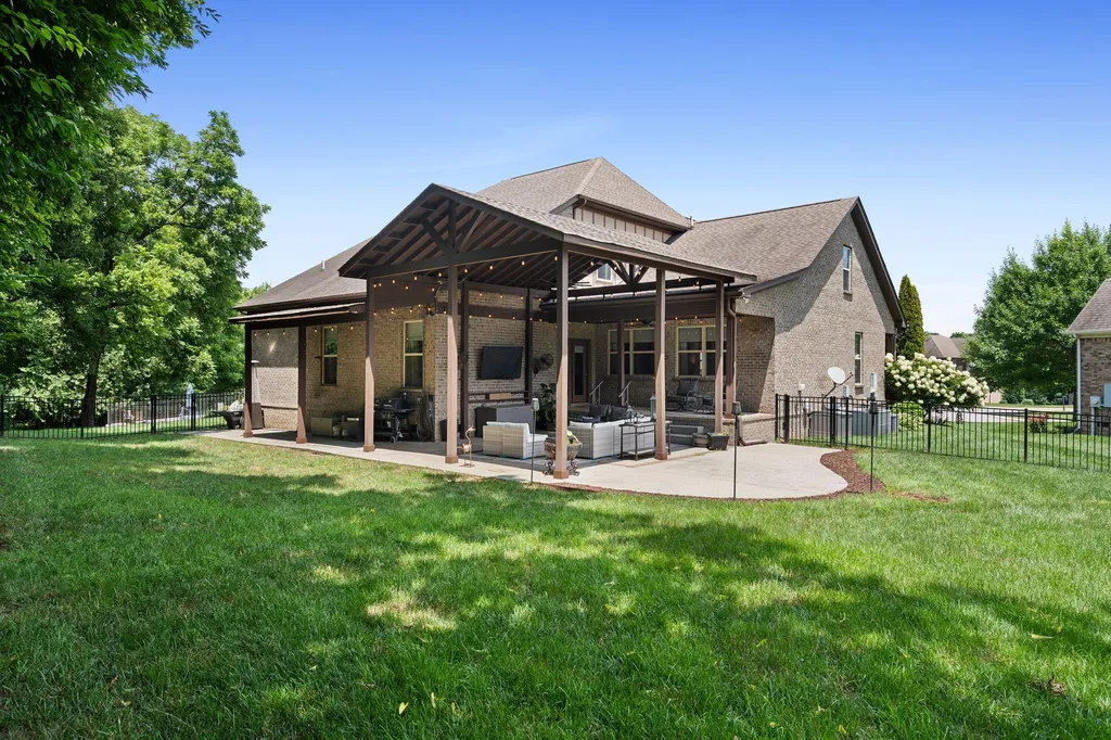1094 Cantwell Place Spring Hill TN 37174