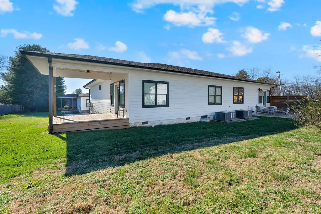 65 Duncan Lane Winchester TN 37398
