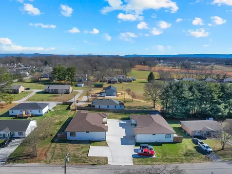 65 Duncan Lane Winchester TN 37398
